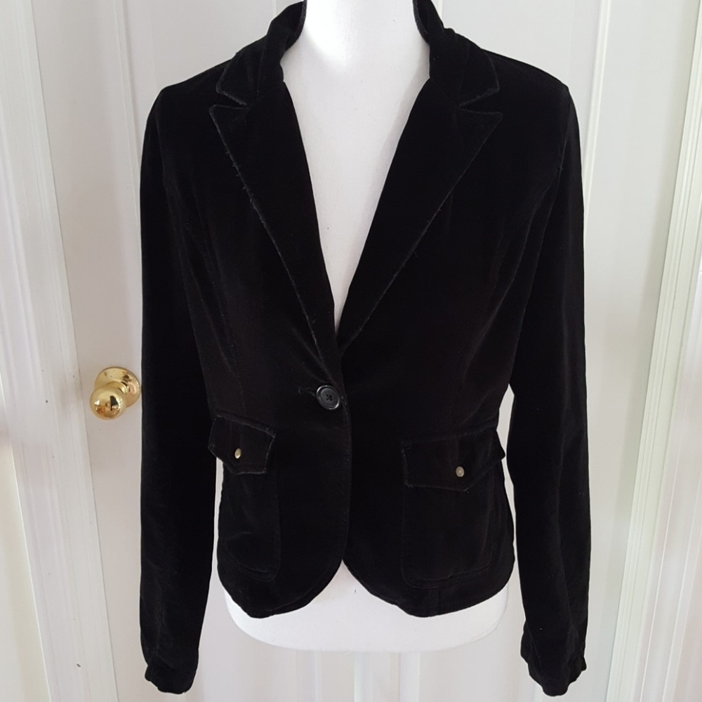 21:08 -  AT ⭐️ LAST  Fitted Velvet Like Jacket - Picture 2 of 14